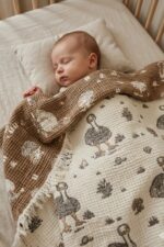 Dolgulu Müslin Bebek Yorganı Deve Kuşu Desen - Görsel 3