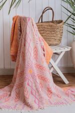 Kilim Mirası Jakarlı Dokuma Müslin Çok Amaçlı Şal & Throw - Turuncu - Görsel 5