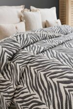 7 Katlı Müslin Tek Kişilik Yorgan – Zebra Desen - Görsel 3